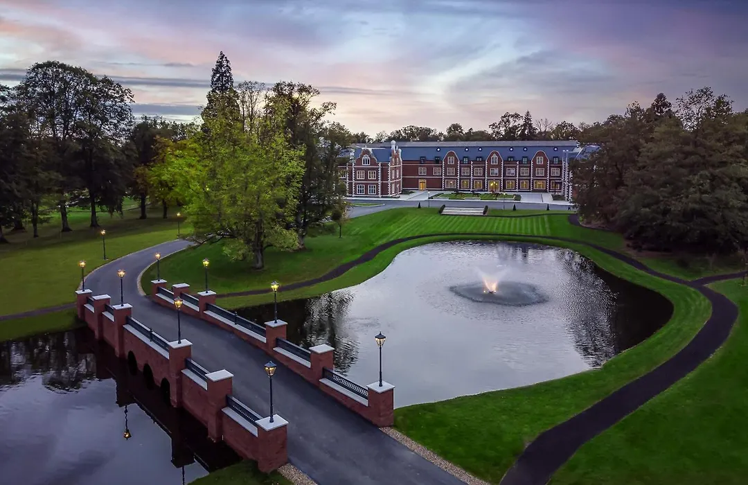 Fairmont Windsor Park-1