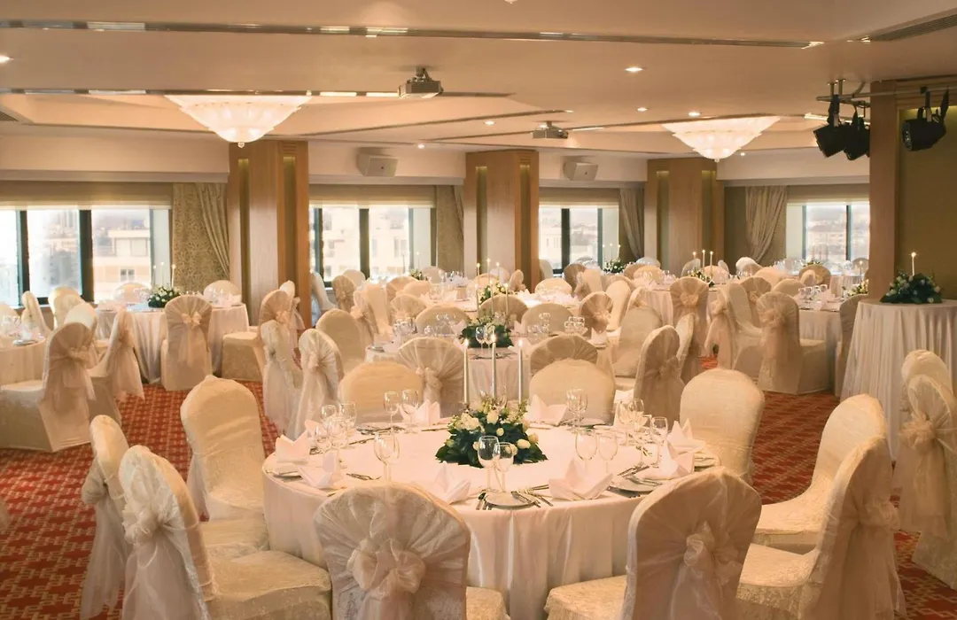 Moevenpick Hotel Izmir-1