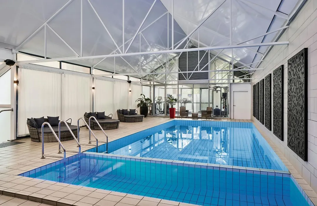 Melbourne Marriott Hotel-1