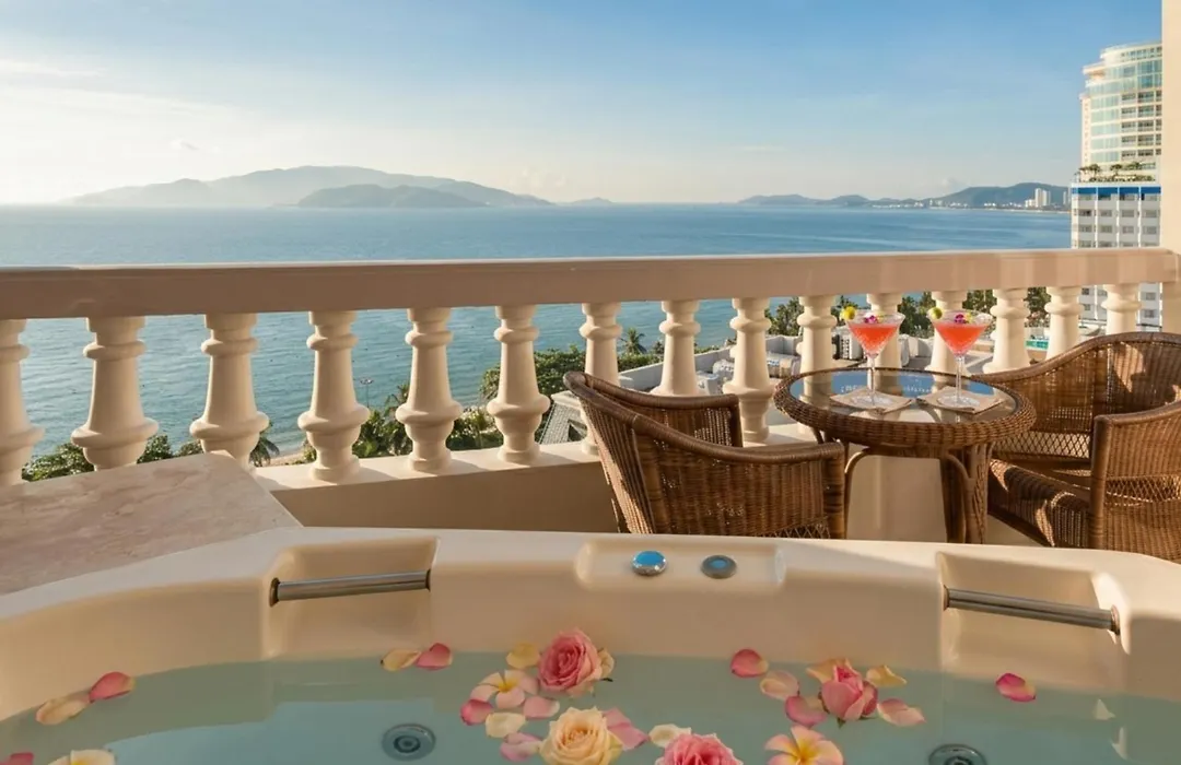 Sunrise Nha Trang Beach Hotel & Spa-1