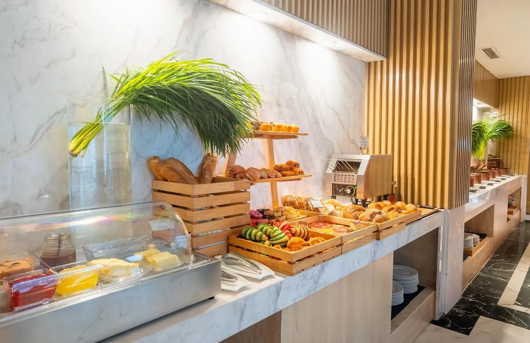 A&Em Saigon Hotel-1
