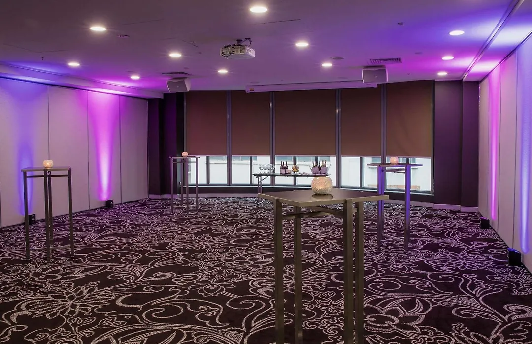 Novotel Melbourne On Collins-1