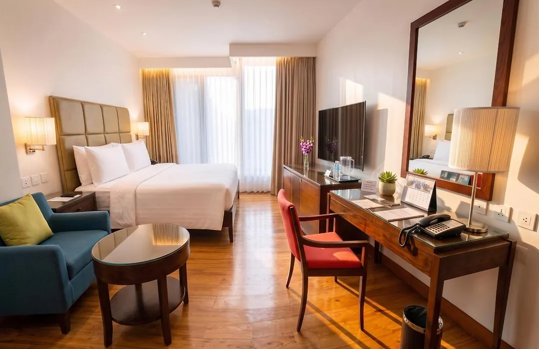 City Garden Grand Hotel-1