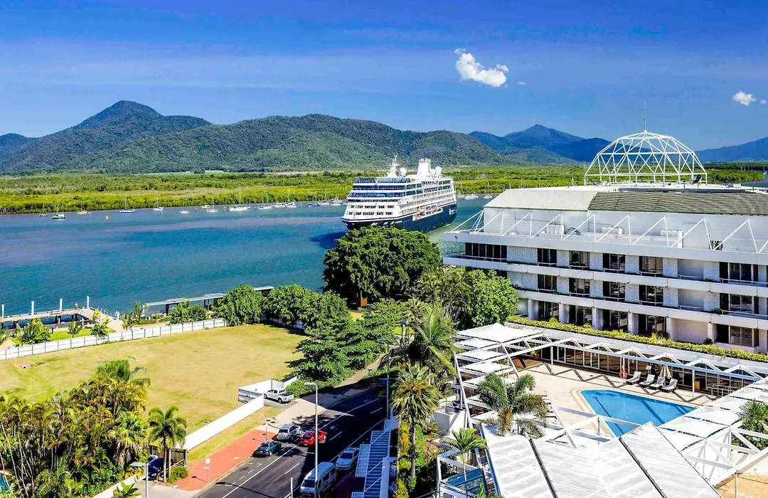 Pullman Reef Hotel Casino-1