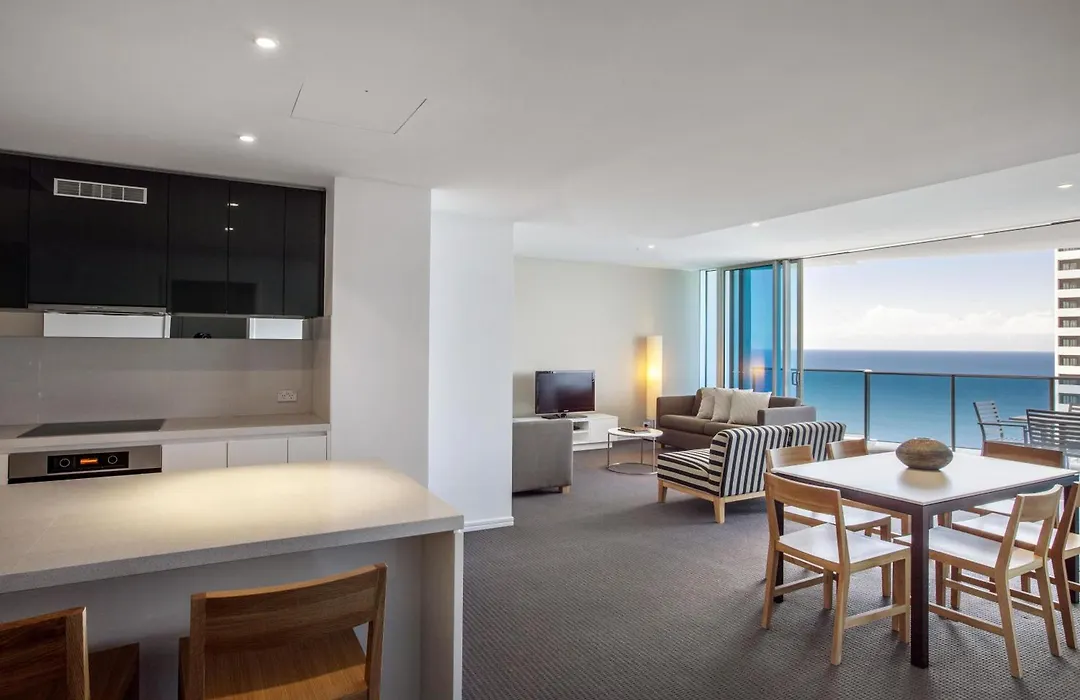 Hilton Surfers Paradise Hotel & Residences-1