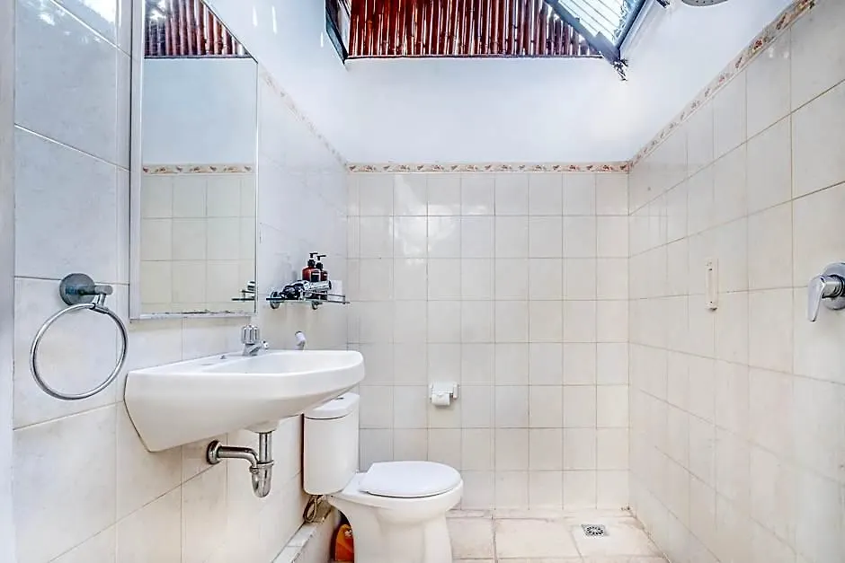 Av Villa Jasmin-1