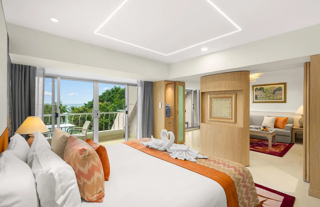 Royal Wing Suites & Spa Pattaya-1