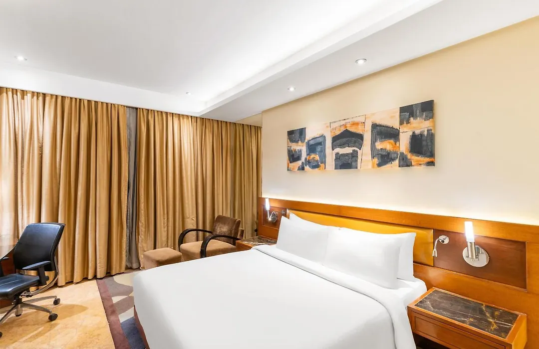 Radisson Blu Kaushambi Delhi Ncr-1