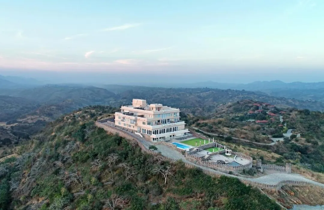 Fateh Safari Suites By Fateh Collection-1
