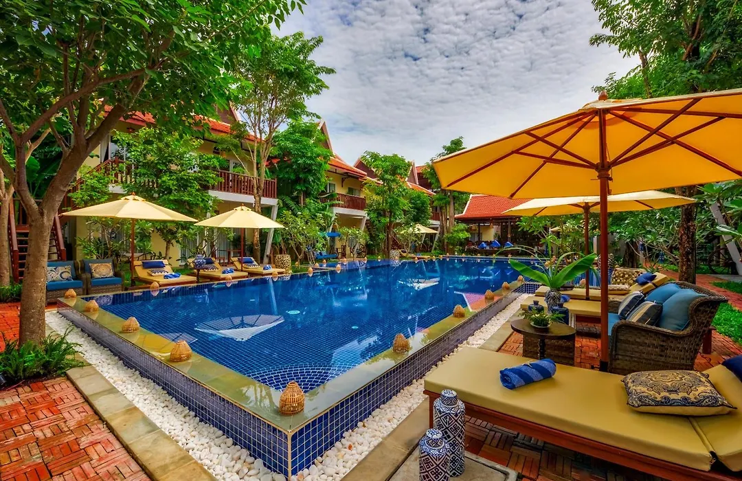 Mane Village Suites-1