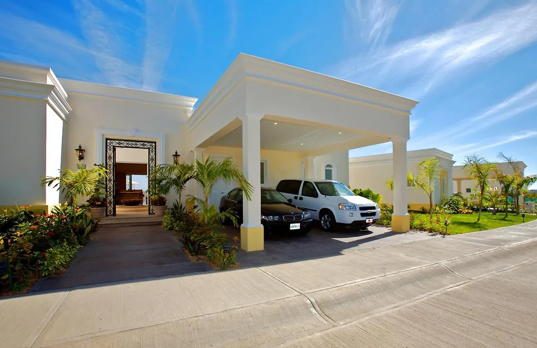 Pueblo Bonito Emerald Luxury Villas & Spa All Inclusive-1