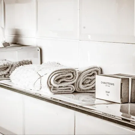 Sugar Hotel-3