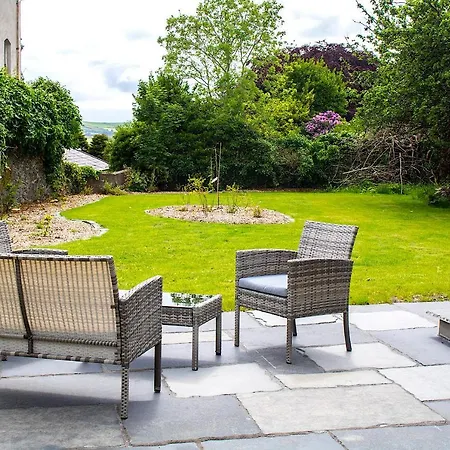 Dingle Garden Townhouse-3