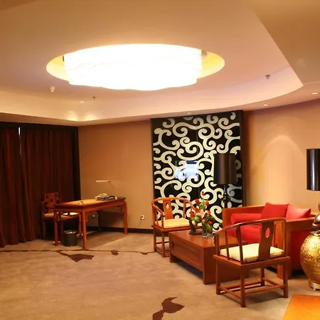 Green Land Hotel-2