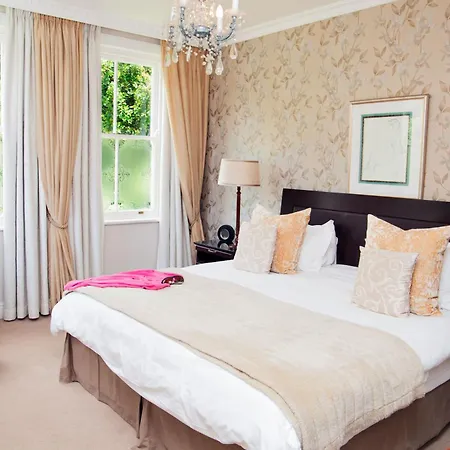 Abbey Manor Luxury Guesthouse-3