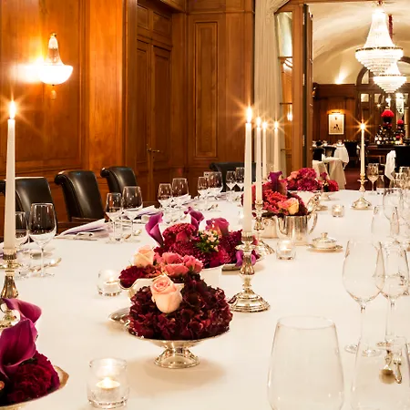 Hotel Bellevue Palace Bern-3