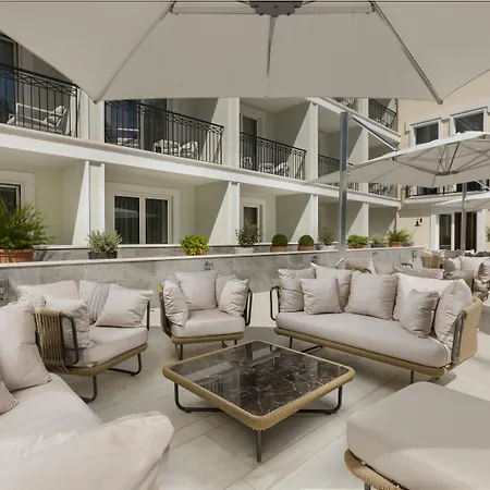 Crowne Plaza Budva By Ihg-3