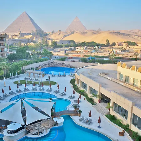 Le Meridien Pyramids Hotel & Spa-2