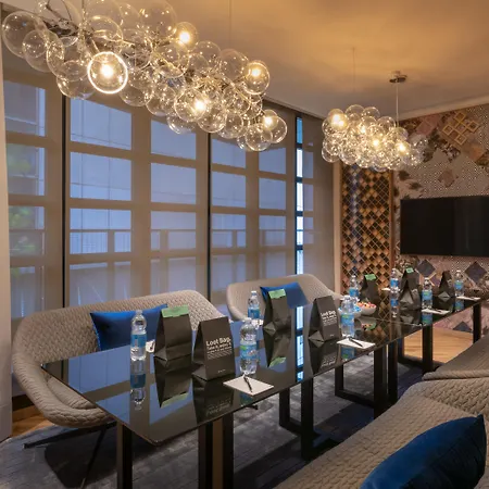 Ovolo Central-3
