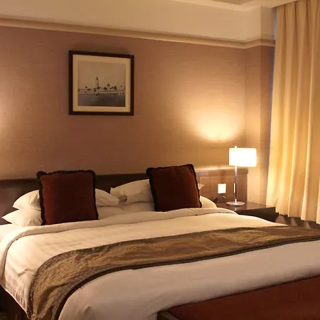 Pacific Regency Hotel Suites-2
