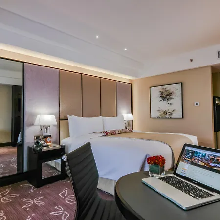 Diamond Hotel Philippines-3