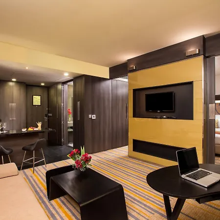 Novotel Kolkata Hotel And Residences-3