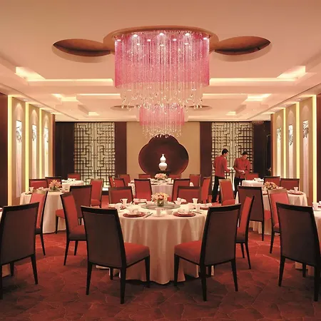 Makati Shangri-La, Manila-3