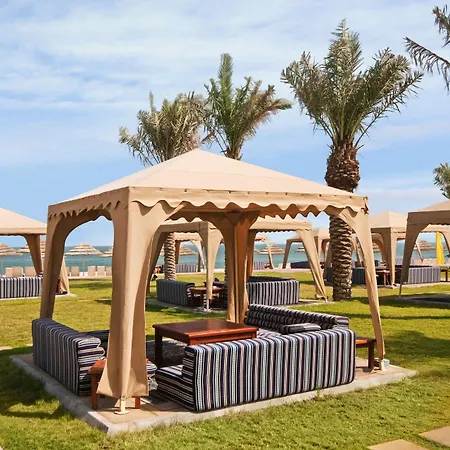 Hilton Kuwait Resort-2