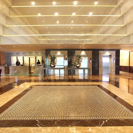 Radisson Blu Hotel Chennai City Centre-3