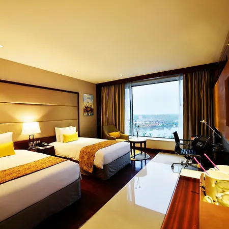 Crowne Plaza Kochi By Ihg-3