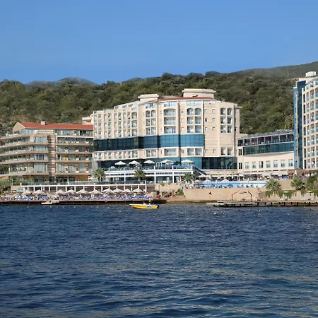 Charisma De Luxe Hotel-3