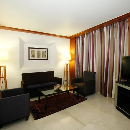 Crowne Plaza Beirut By Ihg-3