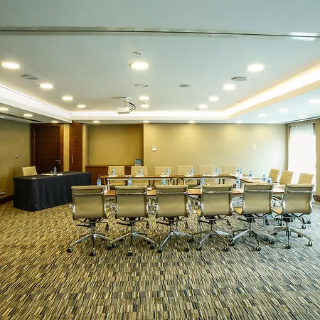 Dedeman Bostanci Istanbul Hotel&Convention Center-3