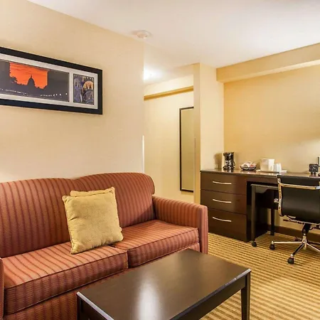 Comfort Suites Wenatchee Leavenworth-3