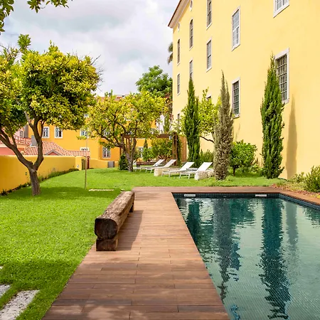 Tandem Palacio Alfama Suites-2
