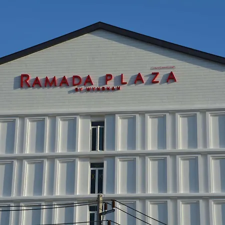 Ramada Plaza By Wyndham Chao Fah Phuket-3