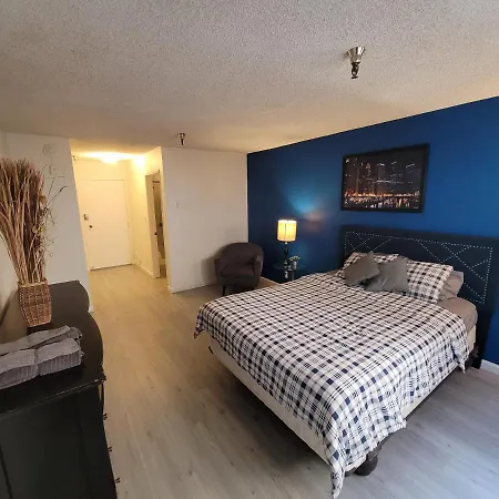 Deluxe Hotel Style Unit-2