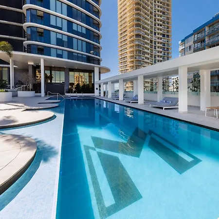 Meriton Suites Surfers Paradise-2