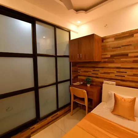 Hotel Surya Lodge-3