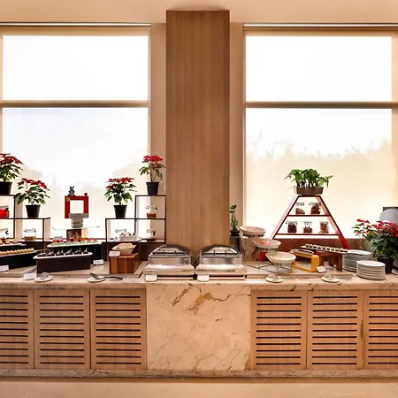 Sandal Suites By Lemon Tree Hotels-3