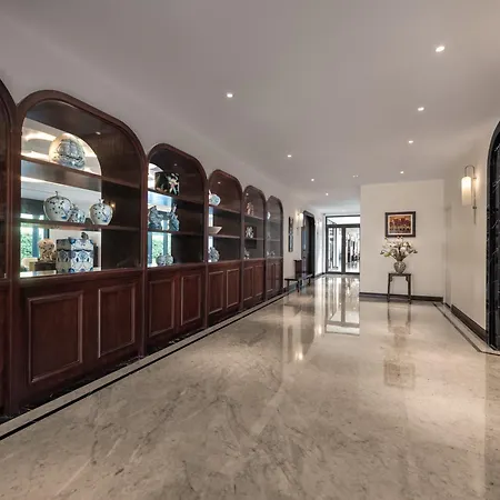 Elegant Mansion 88-3