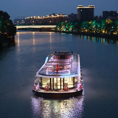 Cheery Dragon Canal Hotel Hangzhou - Intangible Cultural Heritage Hotel-3