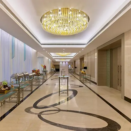 Crowne Plaza Ahmedabad City Centre By Ihg-3