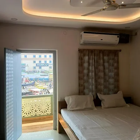 Hotel Grand View-3