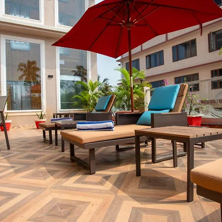 The Avenue Grand-3