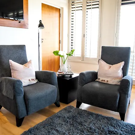 Selkirk House-2