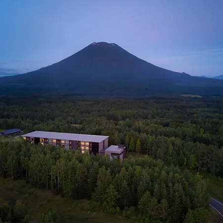 Higashiyama Niseko Village, A Ritz-Carlton Reserve-2