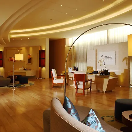 Renaissance Tianjin Lakeview Hotel-2