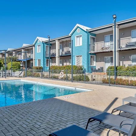 C Mandurah Apartment Resort-3