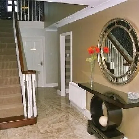 Rivermount House-2
